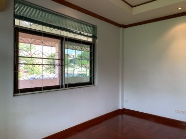 ขาย! บ้านเดี่ยวใจกลางเมือง 3 ชั้น 6 ห้องนอน 6 ห้องน้ำ 1 ห้องแม่บ้าน จอดรถ 3 คัน ขนาด 111 ตรว.  พื้นที่ใช้สอย 500 ตรม. เพียง 16,500,000 บาท