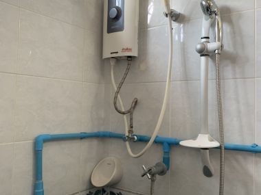 ขาย! บ้านเดี่ยวใจกลางเมือง 3 ชั้น 6 ห้องนอน 6 ห้องน้ำ 1 ห้องแม่บ้าน จอดรถ 3 คัน ขนาด 111 ตรว.  พื้นที่ใช้สอย 500 ตรม. เพียง 16,500,000 บาท