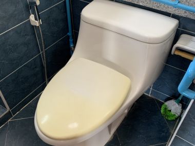 ขาย! บ้านเดี่ยวใจกลางเมือง 3 ชั้น 6 ห้องนอน 6 ห้องน้ำ 1 ห้องแม่บ้าน จอดรถ 3 คัน ขนาด 111 ตรว.  พื้นที่ใช้สอย 500 ตรม. เพียง 16,500,000 บาท