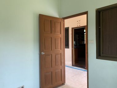 ขาย! บ้านเดี่ยวใจกลางเมือง 3 ชั้น 6 ห้องนอน 6 ห้องน้ำ 1 ห้องแม่บ้าน จอดรถ 3 คัน ขนาด 111 ตรว.  พื้นที่ใช้สอย 500 ตรม. เพียง 16,500,000 บาท