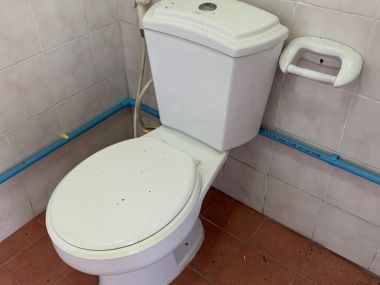 ขาย! บ้านเดี่ยวใจกลางเมือง 3 ชั้น 6 ห้องนอน 6 ห้องน้ำ 1 ห้องแม่บ้าน จอดรถ 3 คัน ขนาด 111 ตรว.  พื้นที่ใช้สอย 500 ตรม. เพียง 16,500,000 บาท