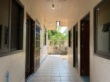 ขาย! บ้านเดี่ยวใจกลางเมือง 3 ชั้น 6 ห้องนอน 6 ห้องน้ำ 1 ห้องแม่บ้าน จอดรถ 3 คัน ขนาด 111 ตรว.  พื้นที่ใช้สอย 500 ตรม. เพียง 16,500,000 บาท