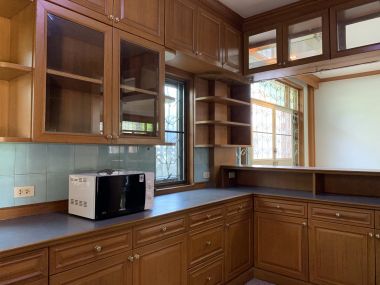 ขาย! บ้านเดี่ยวใจกลางเมือง 3 ชั้น 6 ห้องนอน 6 ห้องน้ำ 1 ห้องแม่บ้าน จอดรถ 3 คัน ขนาด 111 ตรว.  พื้นที่ใช้สอย 500 ตรม. เพียง 16,500,000 บาท