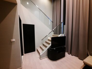 For rent at Rhythm Sukhumvit 44/1 Type Duplex 1 Bedroom 45,000THB/month Fully furnished (can negotiate) PROP000255