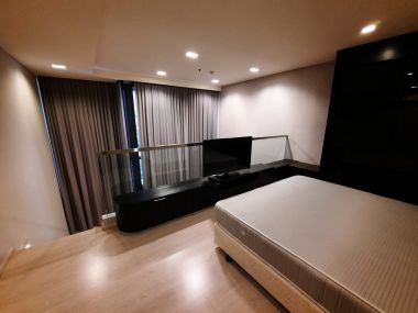 For rent at Rhythm Sukhumvit 44/1 Type Duplex 1 Bedroom 45,000THB/month Fully furnished (can negotiate) PROP000255