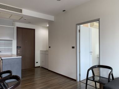 For rent at Wyne by Sansiri 2 Bedroom 2 Bathroom size 62 sqm. 23th Floor 30,000THB/month Fully furnished