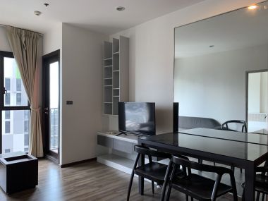 For rent at Wyne by Sansiri 2 Bedroom 2 Bathroom size 62 sqm. 23th Floor 30,000THB/month Fully furnished