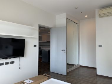 For rent at Wyne by Sansiri 2 Bedroom 2 Bathroom size 62 sqm. 23th Floor 30,000THB/month Fully furnished