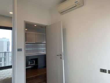 For rent at Wyne by Sansiri 2 Bedroom 2 Bathroom size 62 sqm. 23th Floor 30,000THB/month Fully furnished