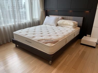 For rent at Siri at Sukhumvit 1 Bedroom 1 Bathroom 42,000THB/month Fully furnished (can negotiable)