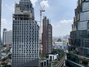 For rent at Siri at Sukhumvit 1 Bedroom 1 Bathroom 42,000THB/month Fully furnished (can negotiable)