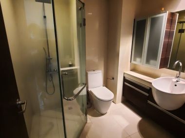 ** Super Deal! ** For rent at Sky Walk Studio with Partition 1 Bathroom 18,000THB/month Fully furnished PROP000257