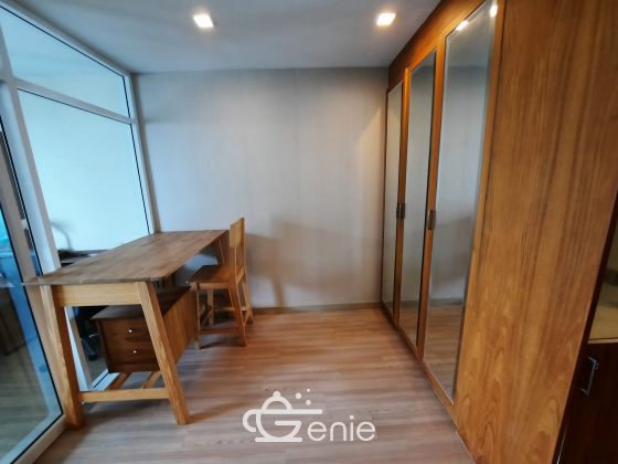 ** Super Deal! ** For rent at Sky Walk Studio with Partition 1 Bathroom 18,000THB/month Fully furnished PROP000257