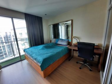 ** Super Deal! ** For rent at Sky Walk Studio with Partition 1 Bathroom 18,000THB/month Fully furnished PROP000257