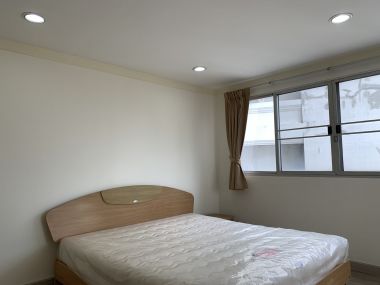 For Rent! at The Waterford Diamond 2 Bedroom 1 Bathroom 83 Sqm. 35,000THB/Month Fully furnished