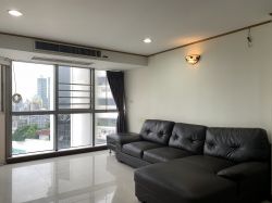 For sale at The Waterford Diamond 3 Bedroom 3 Bathroom 13,600,000THB Transfer 50/50 Fully furnished