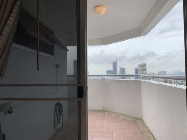 ** ขาย!! ** The Waterford Diamond พร้อมให้คุณเป็นเจ้าของ เพียง 13,600,000บาท ค่าโอนคนละครึ่ง ห้องใหญ่ อยู่สบาย 3 ห้องนอน 3 ห้องน้ำ 144.4ตรม. ใกล้ BTS ทองหล่อ เฟอร์นิเจอร์ครบพร้อมเข้าอยู่