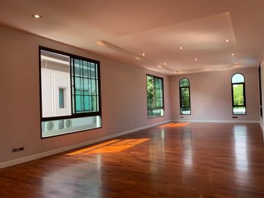 THE GRAND PINKLAO (The Grand Pinklao) Single house 225.80 sq m. Price only 75,000,000 Transfer 50/50