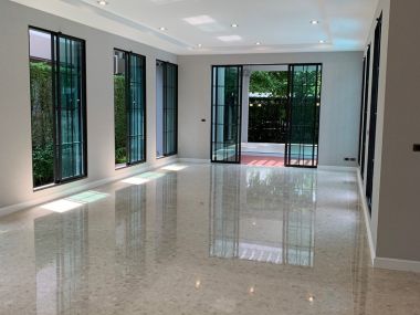 THE GRAND PINKLAO (The Grand Pinklao) Single house 225.80 sq m. Price only 75,000,000 Transfer 50/50
