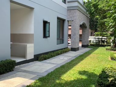 THE GRAND PINKLAO (The Grand Pinklao) Single house 225.80 sq m. Price only 75,000,000 Transfer 50/50