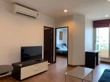 ปล่อยขาย/ปล่อยเช่า! The Address Sukhumvit 42 ในราคาเพียง 4,900,000 บาท / ค่าโอนคนละครึ่ง  เช่า 20,00บาท/เดือน 1 ห้องนอน 1 ห้องน้ำ 45ตรม. ใกล้ BTS เอกมัย เฟอร์นิเจอร์ครบพร้อมเข้าอยู่ รหัส 2612