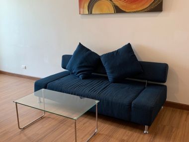 ปล่อยขาย/ปล่อยเช่า! The Address Sukhumvit 42 ในราคาเพียง 4,900,000 บาท / ค่าโอนคนละครึ่ง  เช่า 20,00บาท/เดือน 1 ห้องนอน 1 ห้องน้ำ 45ตรม. ใกล้ BTS เอกมัย เฟอร์นิเจอร์ครบพร้อมเข้าอยู่ รหัส 2612