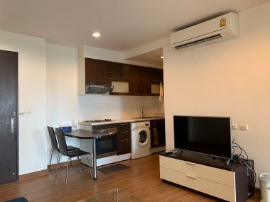 ปล่อยขาย/ปล่อยเช่า! The Address Sukhumvit 42 ในราคาเพียง 4,900,000 บาท / ค่าโอนคนละครึ่ง  เช่า 20,00บาท/เดือน 1 ห้องนอน 1 ห้องน้ำ 45ตรม. ใกล้ BTS เอกมัย เฟอร์นิเจอร์ครบพร้อมเข้าอยู่ รหัส 2612