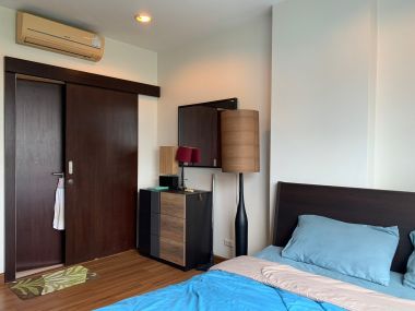 ปล่อยขาย/ปล่อยเช่า! The Address Sukhumvit 42 ในราคาเพียง 4,900,000 บาท / ค่าโอนคนละครึ่ง  เช่า 20,00บาท/เดือน 1 ห้องนอน 1 ห้องน้ำ 45ตรม. ใกล้ BTS เอกมัย เฟอร์นิเจอร์ครบพร้อมเข้าอยู่ รหัส 2612