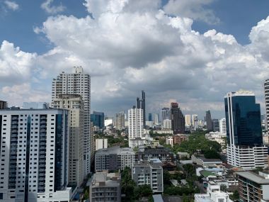 For rent at Fullerton Sukhumvit 2 Bedroom 2 Bathroom 105 sqm. 70,000THB/month Fully furnished (can negotiate)