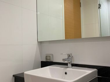 For rent at Fullerton Sukhumvit 2 Bedroom 2 Bathroom 105 sqm. 70,000THB/month Fully furnished (can negotiate)