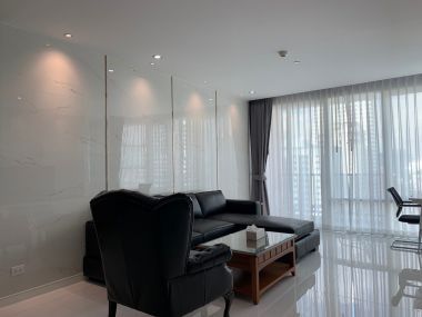 For rent at Fullerton Sukhumvit 2 Bedroom 2 Bathroom 105 sqm. 70,000THB/month Fully furnished (can negotiate)