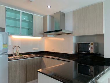 For rent at Fullerton Sukhumvit 2 Bedroom 2 Bathroom 105 sqm. 70,000THB/month Fully furnished (can negotiate)