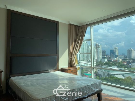 For rent at Fullerton Sukhumvit 3 Bedroom 3 Bathroom 155 sqm. 90,000THB/month Fully furnished (can negotiate)