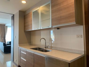 For rent at Fullerton Sukhumvit 3 Bedroom 3 Bathroom 155 sqm. 90,000THB/month Fully furnished (can negotiate)