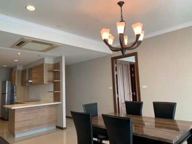 For rent at Fullerton Sukhumvit 3 Bedroom 3 Bathroom 155 sqm. 90,000THB/month Fully furnished (can negotiate)