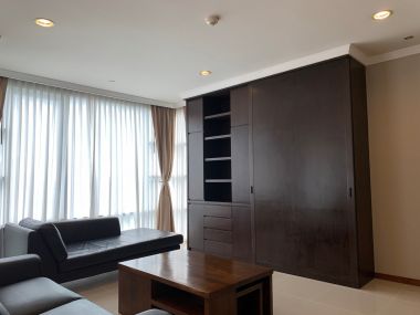 For rent at Fullerton Sukhumvit 3 Bedroom 3 Bathroom 155 sqm. 90,000THB/month Fully furnished (can negotiate)