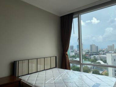 For rent at Fullerton Sukhumvit 3 Bedroom 3 Bathroom 155 sqm. 90,000THB/month Fully furnished (can negotiate)