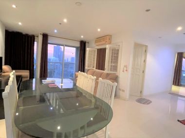 Silom Suite Room for Sale (Sathorn 12)