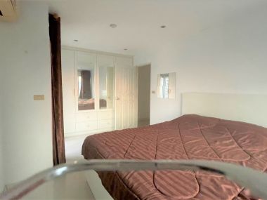 Silom Suite Room for Sale (Sathorn 12)