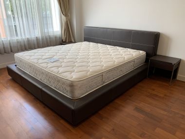 ปล่อยขาย ที่ Siri Residence ราคาดี เพียง 23,600,000บาท ราคานี้รวมค่าใช้จ่ายทุกอย่าง 3 ห้องนอน 3 ห้องน้ำ 140 ตรม ใกล้ BTS พร้อมพงษ์ เฟอร์นิเจอร์ครบพร้อมเข้าอยู่