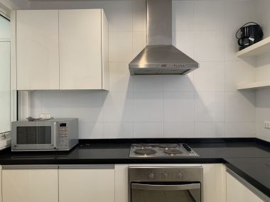 ปล่อยขาย ที่ Siri Residence ราคาดี เพียง 23,600,000บาท ราคานี้รวมค่าใช้จ่ายทุกอย่าง 3 ห้องนอน 3 ห้องน้ำ 140 ตรม ใกล้ BTS พร้อมพงษ์ เฟอร์นิเจอร์ครบพร้อมเข้าอยู่