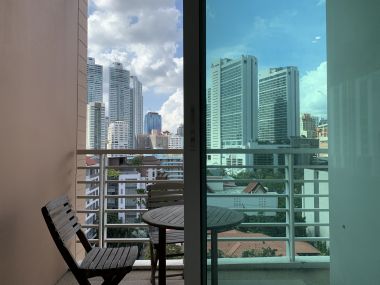 ปล่อยขาย ที่ Siri Residence ราคาดี เพียง 23,600,000บาท ราคานี้รวมค่าใช้จ่ายทุกอย่าง 3 ห้องนอน 3 ห้องน้ำ 140 ตรม ใกล้ BTS พร้อมพงษ์ เฟอร์นิเจอร์ครบพร้อมเข้าอยู่