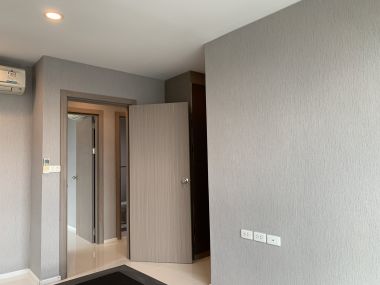 ** Super Deal! ** For sale 5.75M Transfer50/50 The Base Sukhumvit 77 2 Bedroom 2 bathroom Fully furnished
