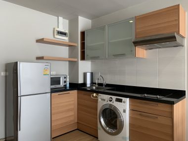 ขาย/เช่า! !! Noble Refine ในราคาเพียง 35,000บาท/เดือน ขาย 8,500,000บาท รวมค่าใช้จ่ายทุกอย่าง 1 ห้องนอน ขนาด 51ตรม. ห้องใหญ่อยู่สบาย ใกล้ BTS พร้อมพงษ์ เฟอร์นิเจอร์ครบพร้อมเข้าอยู่