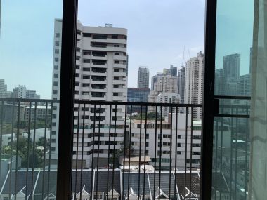 ขาย/เช่า! !! Noble Refine ในราคาเพียง 35,000บาท/เดือน ขาย 8,500,000บาท รวมค่าใช้จ่ายทุกอย่าง 1 ห้องนอน ขนาด 51ตรม. ห้องใหญ่อยู่สบาย ใกล้ BTS พร้อมพงษ์ เฟอร์นิเจอร์ครบพร้อมเข้าอยู่