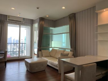 ปล่อยเช่า! Ivy Thonglor ในราคาเพียง 28,000บาท/เดือน 1 ห้องนอน 1 ห้องน้ำ 43ตรม. ห้องใหญ่อยู่สบาย ใกล้ BTS ทองหล่อ เฟอร์นิเจอร์ครบพร้อมเข้าอยู่