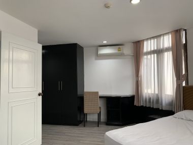 Hot Deal!! CONDO FOR RENT at The Waterford Park Sukhumvit 53 1 Bedroom 1 Bathroom 20,000THB/month Fully furnished