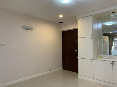 For sale/rent at Top View Tower 3 Bedroom 2 Bathroom 7,490,000THB rent 60,000THB/Month Fully furnished