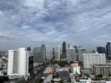 For sale/rent at Khun by Yoo Thonglor sale 19,200,000 THB Floor 18th 1 Bedroom 1 Bathroom 50 sqm. 68,000 THB/Month Fully furnished