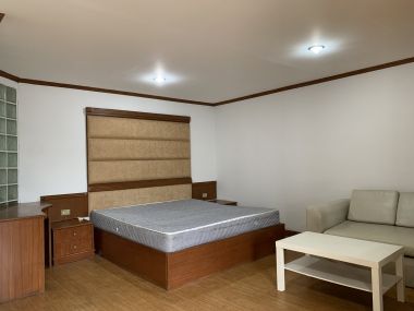 CONDO FOR RENT at The Waterford Park Studio 1 Bathroom 20,000THb/month Fully furnished